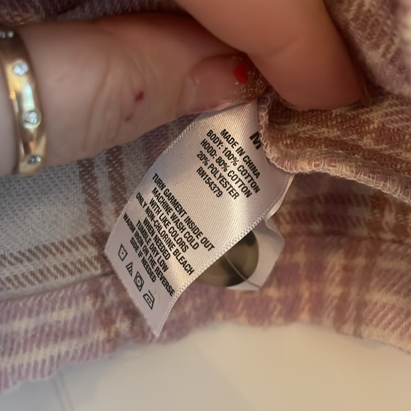 Aeropostale pink cream plaid cropped flannel jacket with hood, medium - Picture 4 of 12